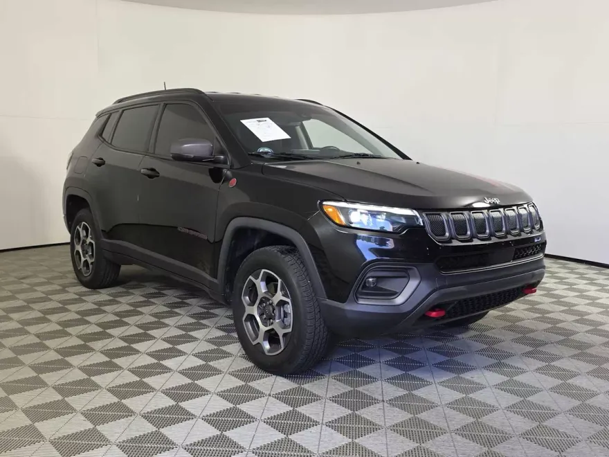 2022 Jeep Compass Trailhawk photo 1