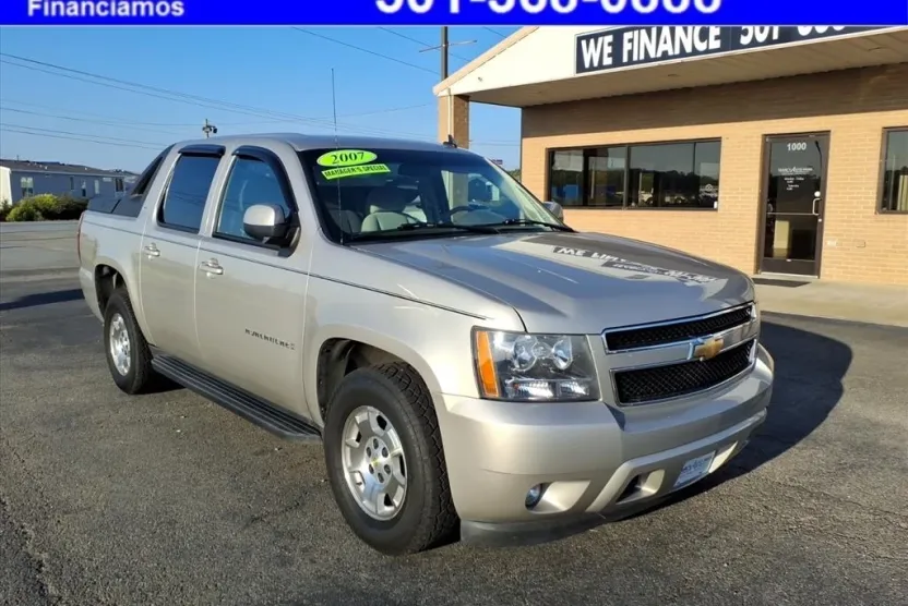 2007 Chevrolet Avalanche LTZ photo 1