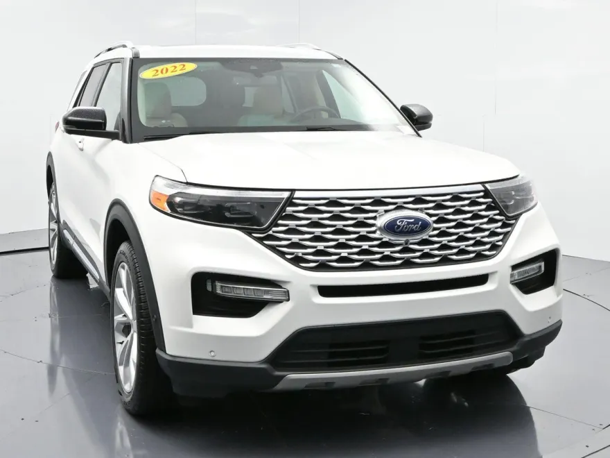 2022 Ford Explorer Platinum photo 1