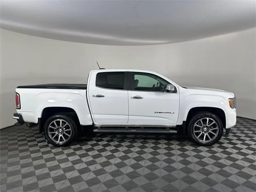 2022 Gmc Canyon Denali photo 1