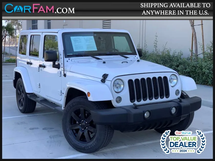2015 Jeep Wrangler Unlimited Sahara photo 1
