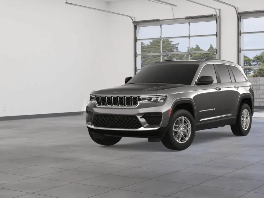 2025 Jeep Grand Cherokee Laredo photo 1
