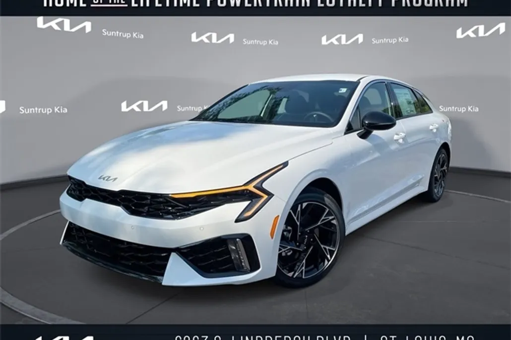 2026 Kia K5 GT-Line photo 1