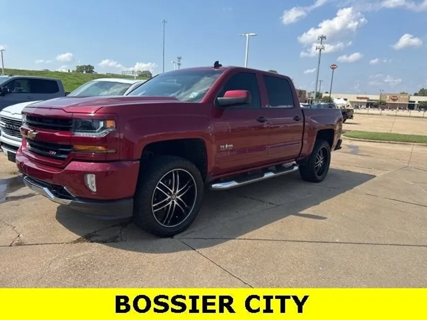2018 Chevrolet Silverado 1500 LT photo 1