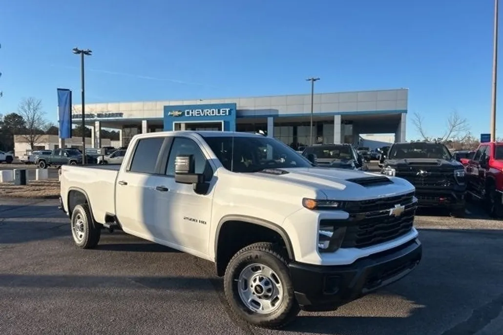 2025 Chevrolet Silverado 2500HD photo 1