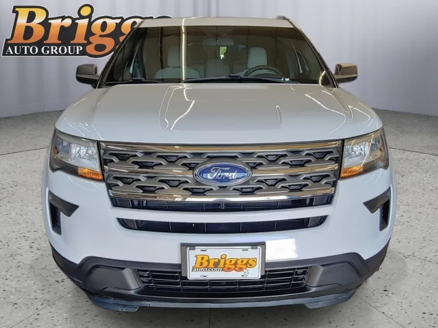 2019 Ford Explorer Base photo 1
