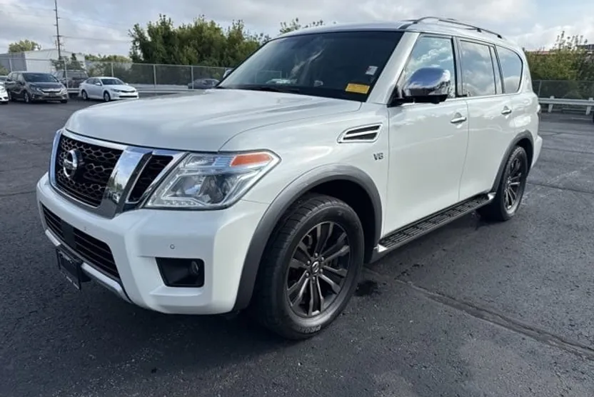 2017 Nissan Armada Platinum photo 1
