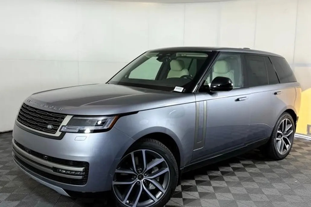 2025 Land Rover Range Rover SE photo 1