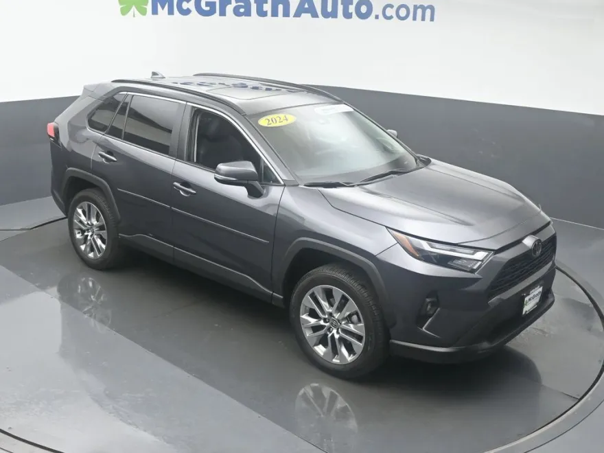 2024 Toyota RAV4 XLE Premium photo 1