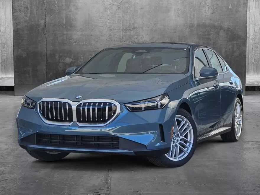 2025 Bmw 530i xDrive Sedan photo 1