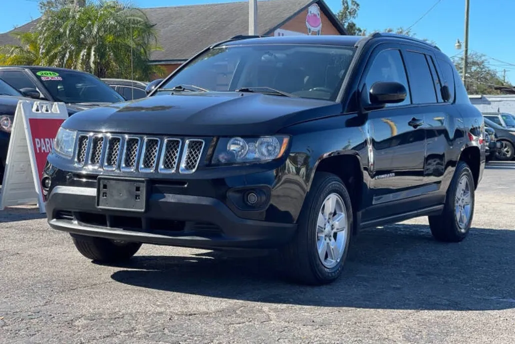 2014 Jeep Compass Latitude photo 1
