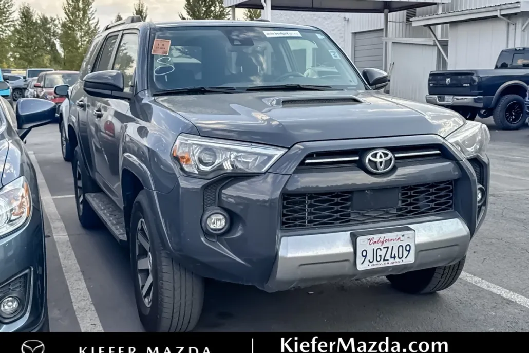 2024 Toyota 4Runner TRD Off-Road photo 1