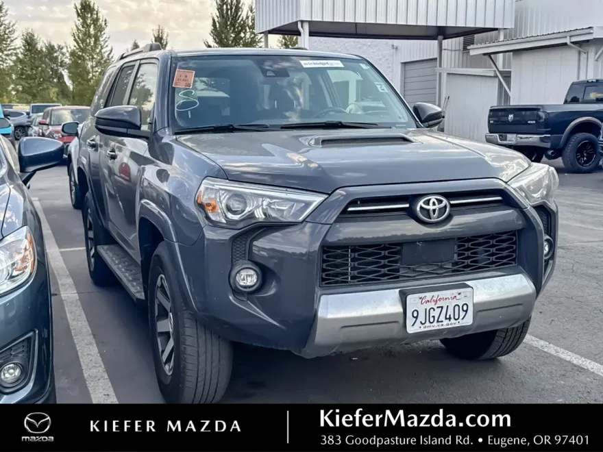 2024 Toyota 4Runner TRD Off-Road photo 1