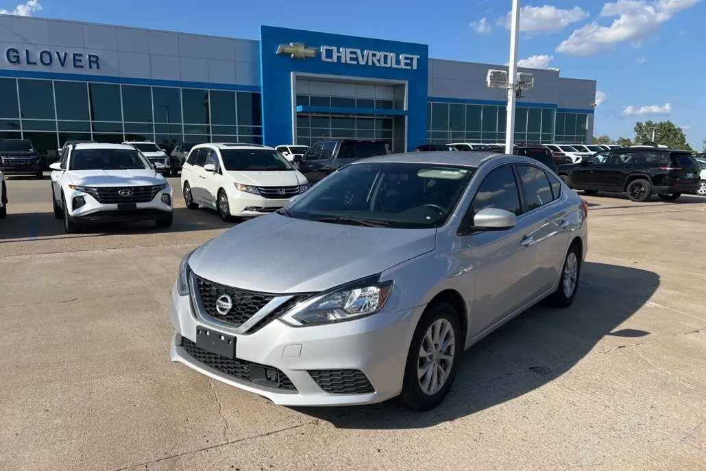 2019 Nissan Sentra SV photo 1