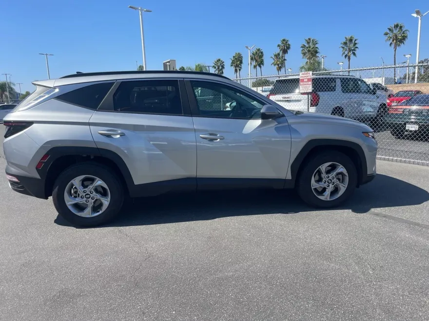 2023 Hyundai Tucson SEL photo 1
