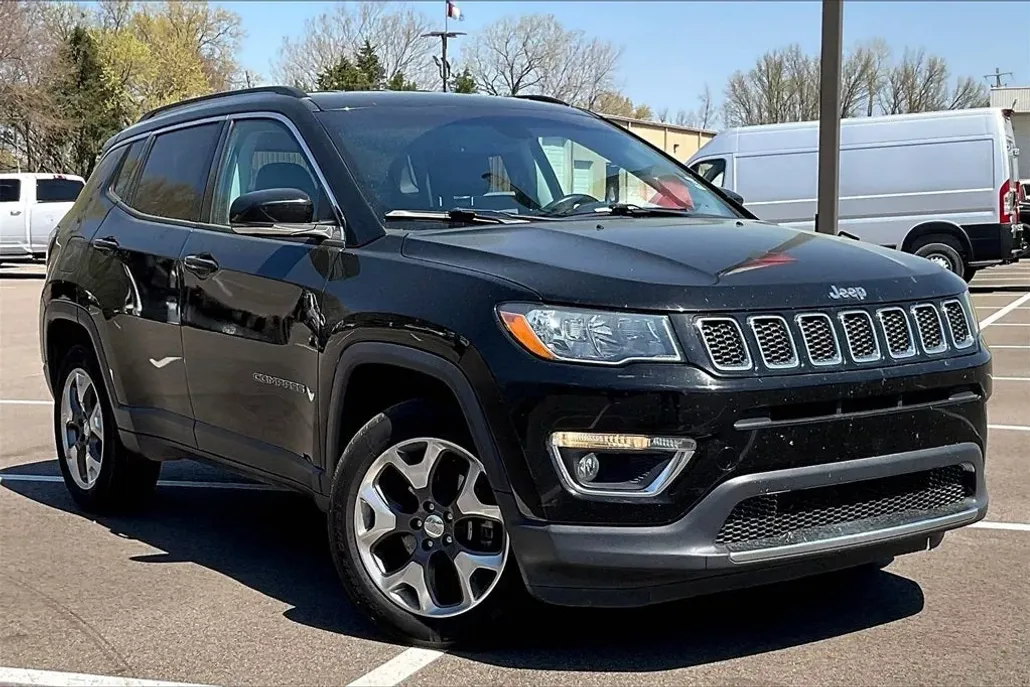 2019 Jeep Compass Limited photo 1