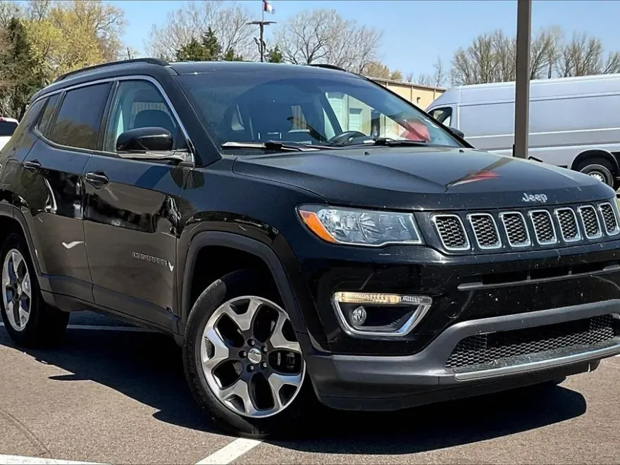 2019 Jeep Compass Limited photo 1