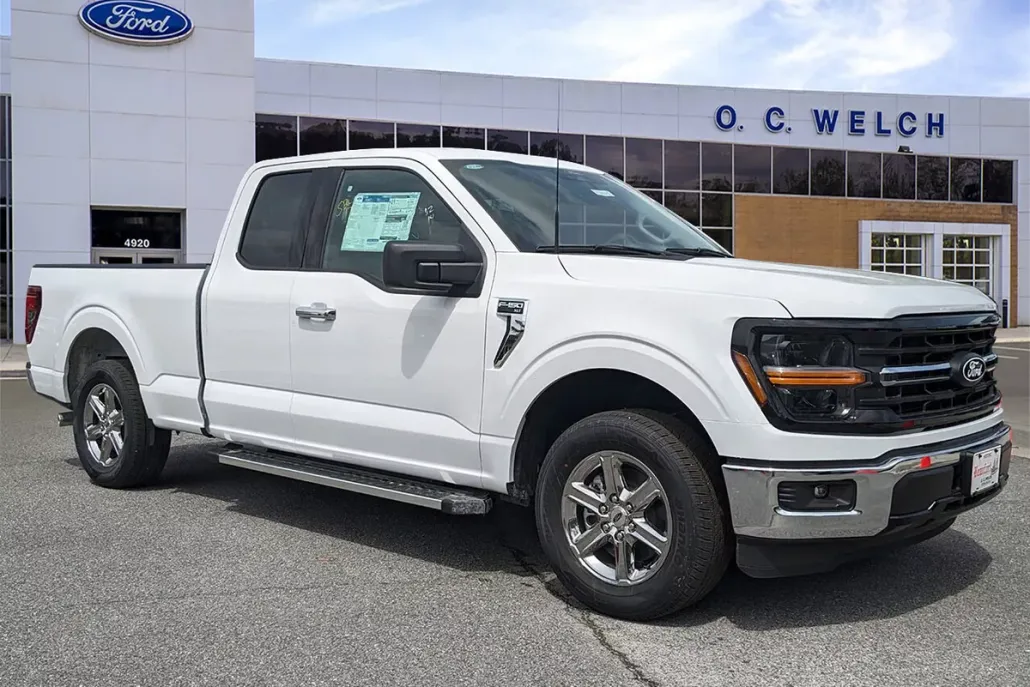 2025 Ford F-150 XLT photo 1