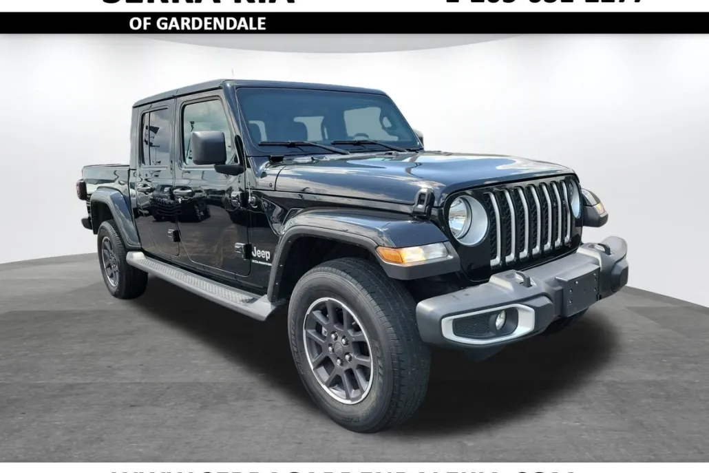 2023 Jeep Gladiator Overland photo 1