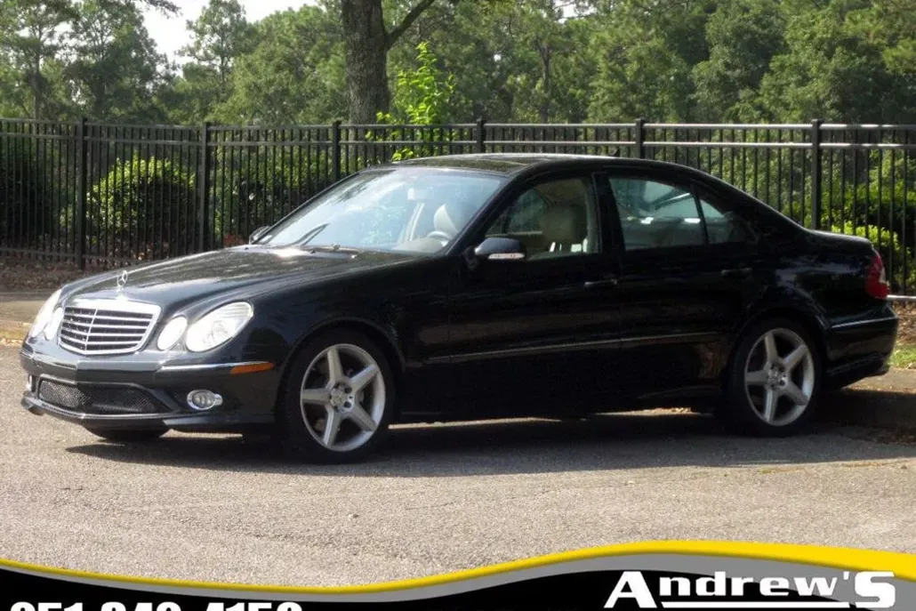 2009 Mercedes Benz E Sedan Sport photo 1
