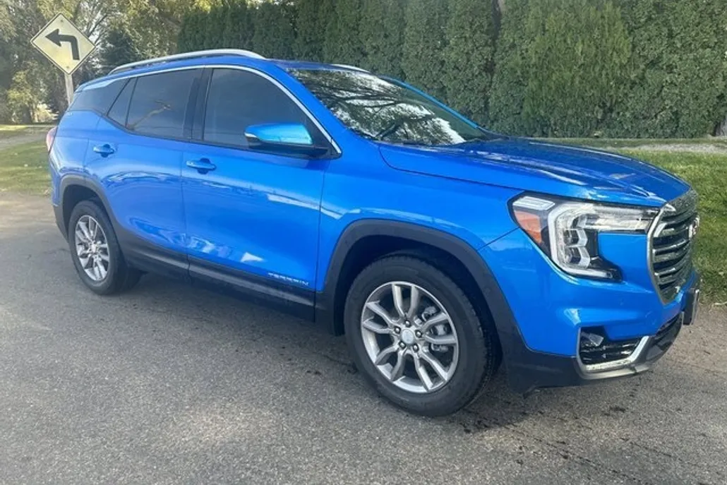 2024 Gmc Terrain SLT photo 1