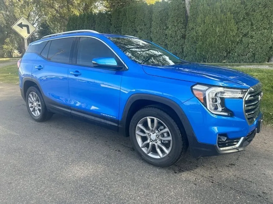 2024 Gmc Terrain SLT photo 1