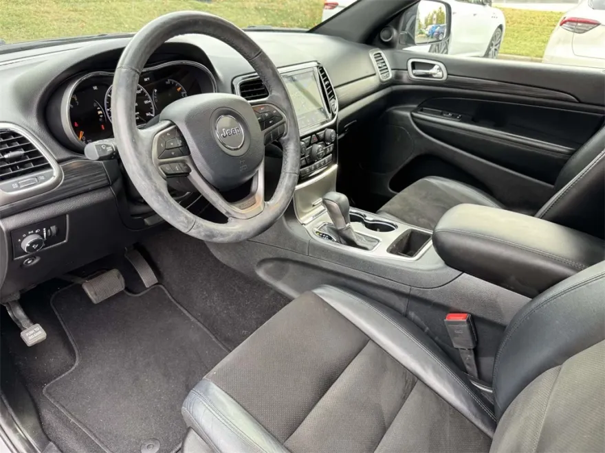 2020 Jeep Grand Cherokee Altitude photo 1