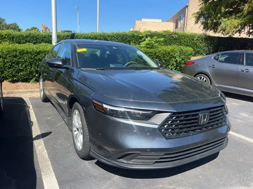 2023 Honda Accord LX photo 1