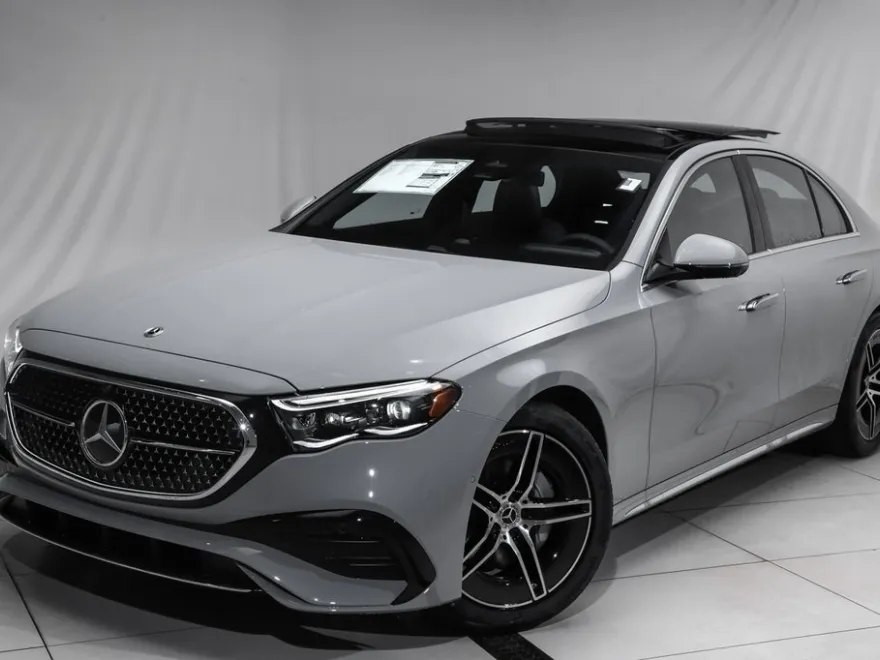 2026 Mercedes Benz E 350 4MATIC Sedan photo 1