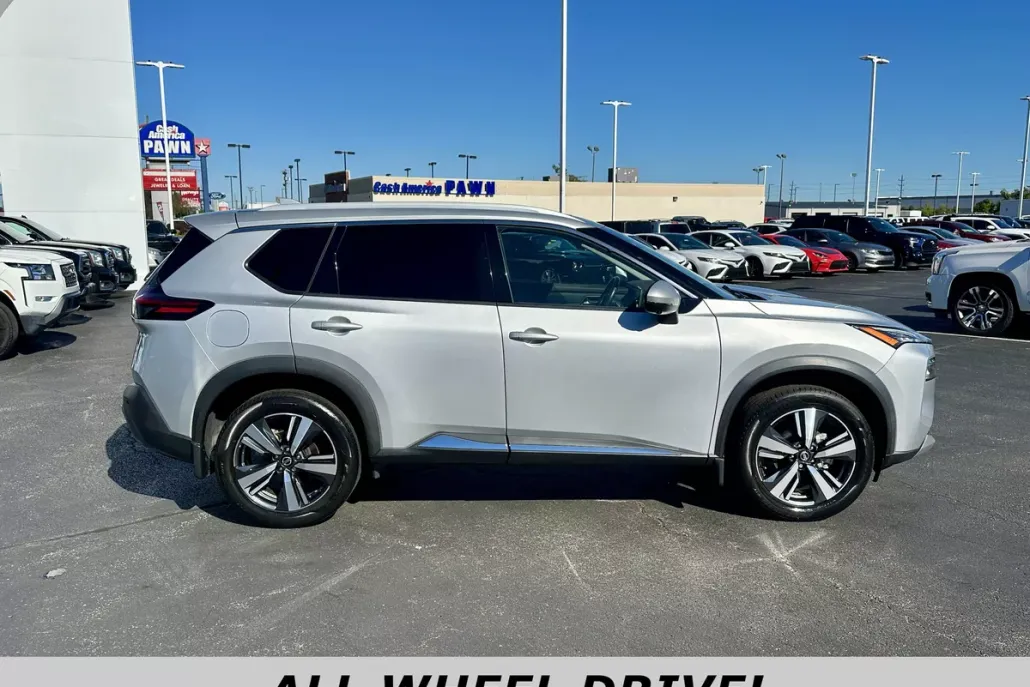 2021 Nissan Rogue AWD SL photo 1