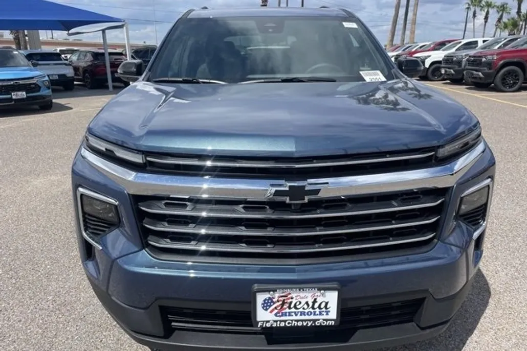 2026 Chevrolet Traverse photo 1
