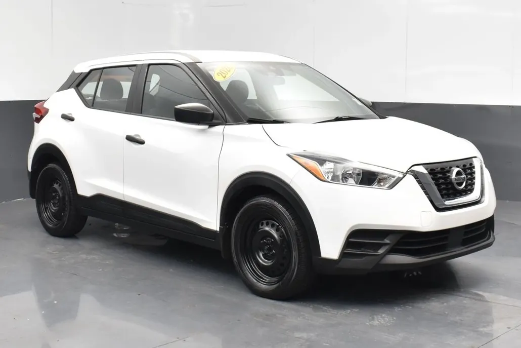 2020 Nissan Kicks S photo 1