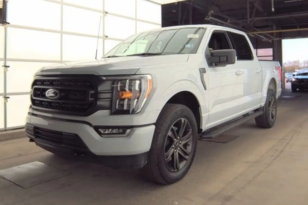 2022 Ford F-150 XLT photo 1