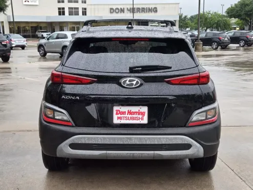 2023 Hyundai Kona SEL photo 4