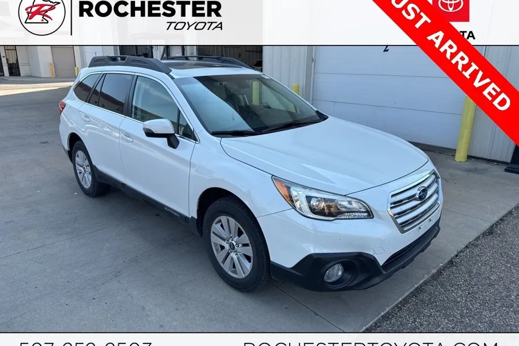 2017 Subaru Outback 2.5i photo 1