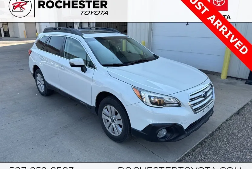2017 Subaru Outback 2.5i photo 1