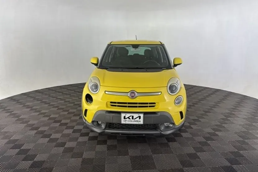 2014 Fiat 500L Trekking photo 1