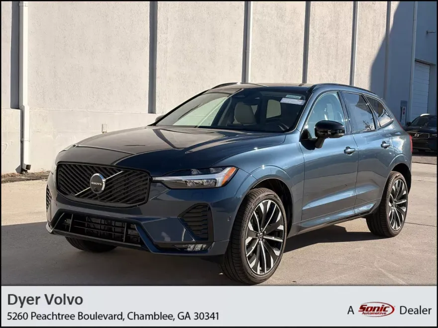 2026 Volvo XC60 B5 photo 1