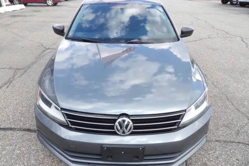 2016 Volkswagen Jetta S photo 1