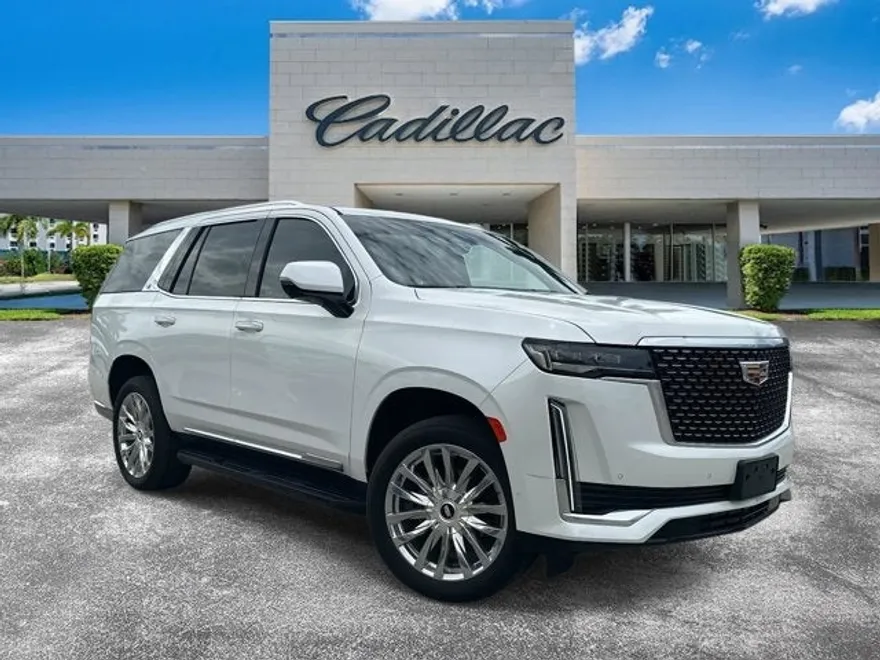 2024 Cadillac XT4 Premium Luxury photo 1