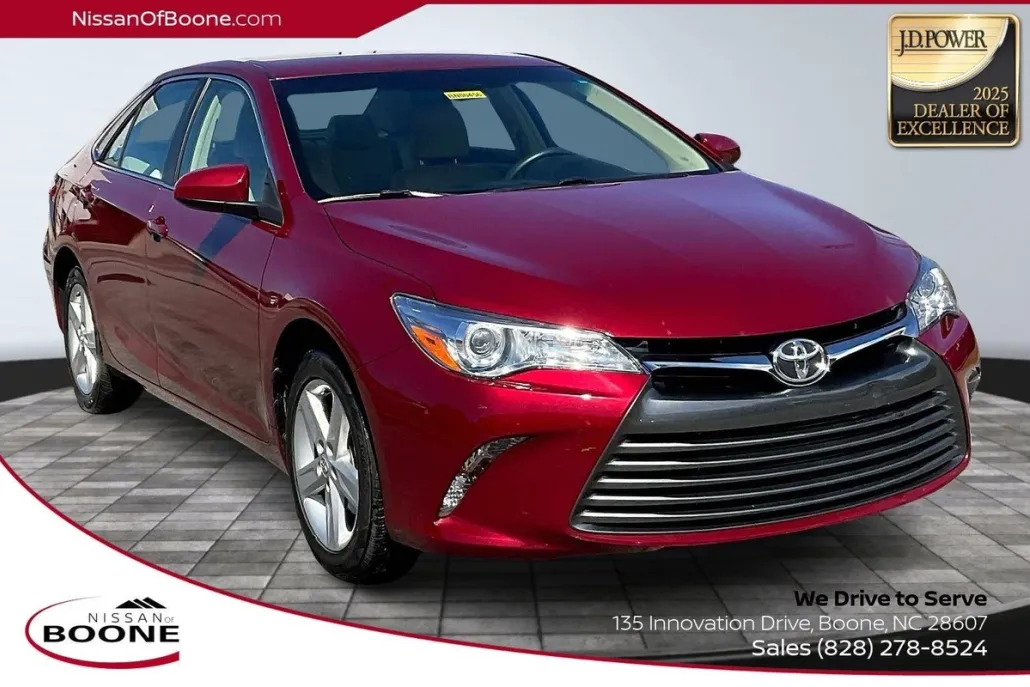 2017 Toyota Camry XSE photo 1