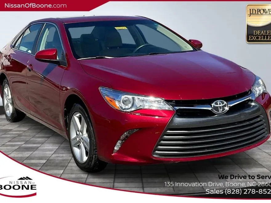 2017 Toyota Camry XSE photo 1