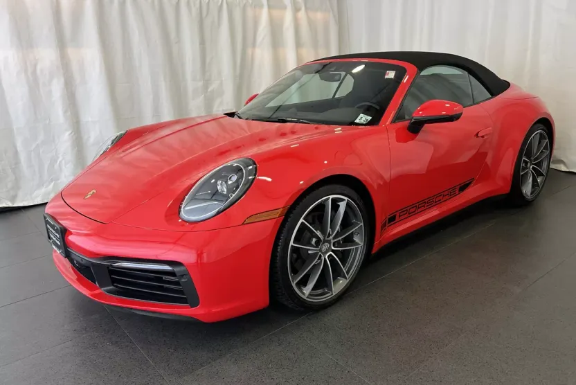 2024 Porsche 911 4 Cabriolet photo 1
