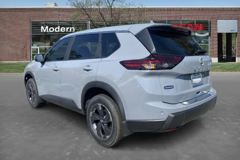 2026 Nissan Rogue SV photo 1