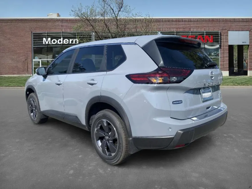 2026 Nissan Rogue SV photo 1