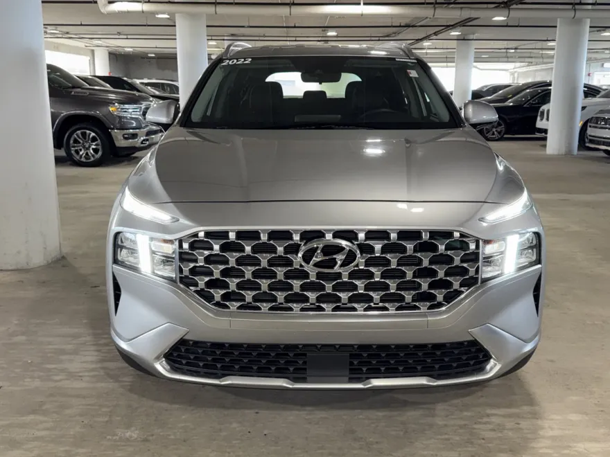 2022 Hyundai Santa Fe SEL photo 1