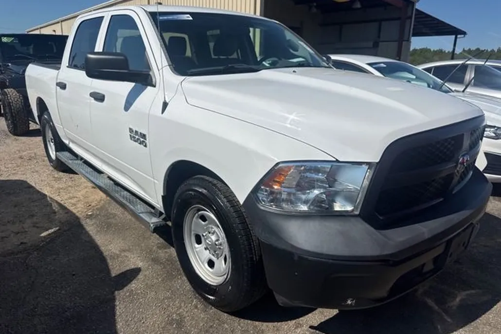 2016 Ram 1500 Tradesman photo 1