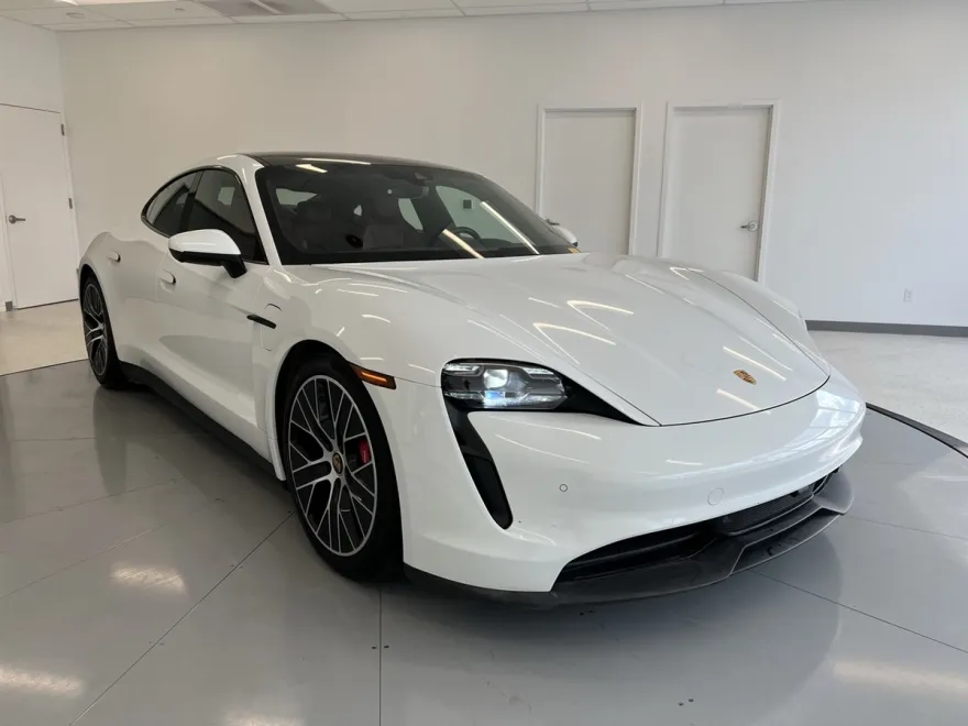 2021 Porsche Taycan 4S photo 1