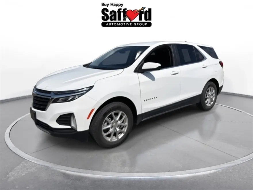 2024 Chevrolet Equinox LT photo 1