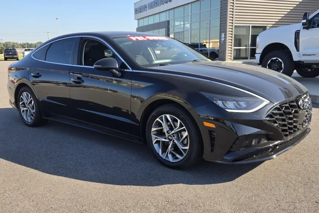 2023 Hyundai Sonata SEL photo 1